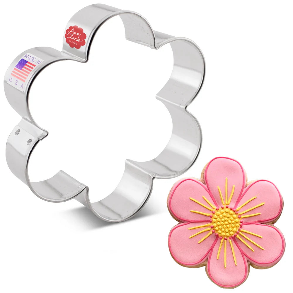 Scalloped Edge Flower Cookie Cutter